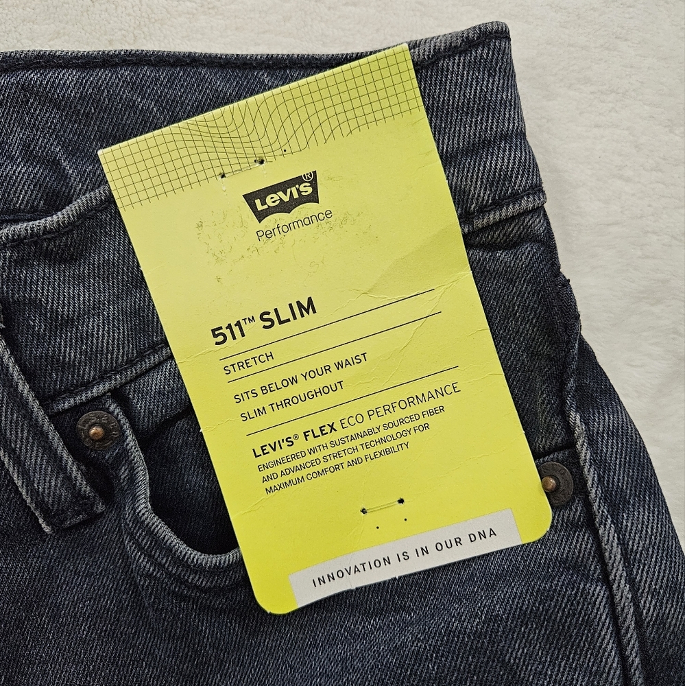 Levi's 511 Slim Fit Stretch Jean's in Dark Blue Men's Size 28X30 - Picture 7 of 9
